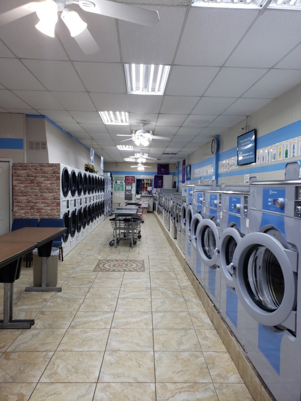 Laundromat Express | 1513 Finnegan Ln, North Brunswick Township, NJ 08902, USA | Phone: (201) 725-8165