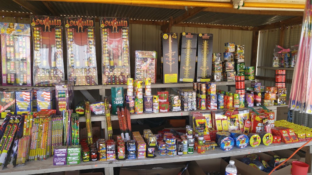 Wildcat Fireworks | 16649 Northwest Blvd, Robstown, TX 78380, USA | Phone: (361) 946-5445