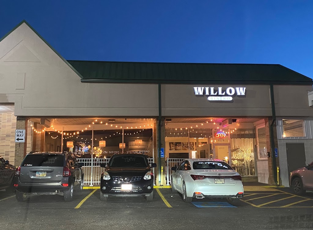Willow Bistro | 1212 30th St NW, Canton, OH 44709, USA | Phone: (330) 492-2007