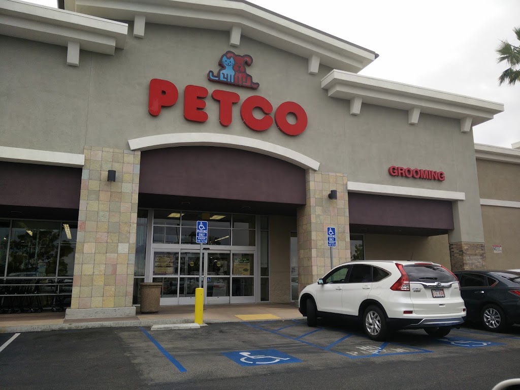 Petco | 2630 Canyon Springs Pkwy, Riverside, CA 92507, USA | Phone: (951) 697-8060