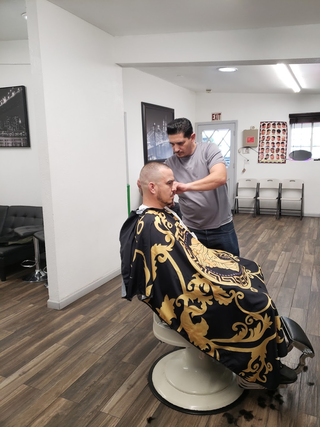New Look Barbershop | 492 W Olive Ave, Porterville, CA 93257, USA | Phone: (559) 719-3267