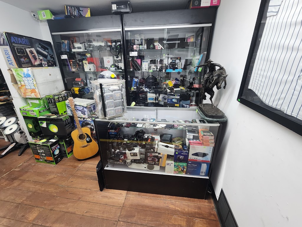 Retros ( Video Games. Movies, Music & Electronics ) | 2978 Brunswick Pike, Lawrence Township, NJ 08648, USA | Phone: (609) 583-4427