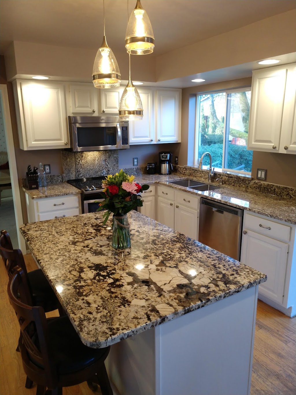 Solid Surface Solutions | 1350 Thornton Ave SW, Pacific, WA 98047, USA | Phone: (253) 863-9282