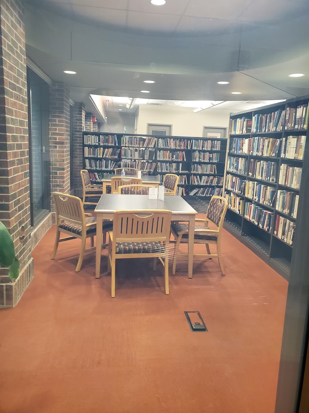 Kent State University Geauga Campus | 14111 Claridon Troy Rd, Burton, OH 44021, USA | Phone: (440) 834-4187