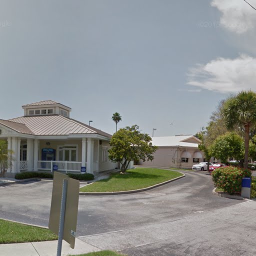 Fifth Third Bank & ATM | 100 Island Way, Clearwater, FL 33767, USA | Phone: (727) 298-1221