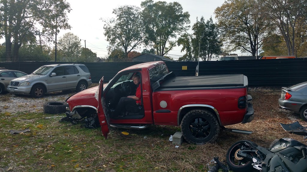 Lemons Wrecker Service | 1019 Ellis Rd, Durham, NC 27703, USA | Phone: (919) 688-3022