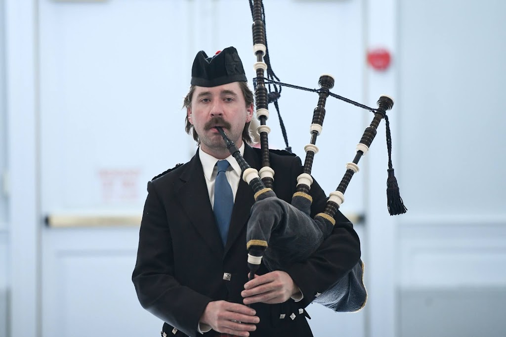 Duncan S. Moore - Baltimore Bagpiper for all Occasions | 6216 Pinehurst Rd, Baltimore, MD 21212, USA | Phone: (410) 967-4608