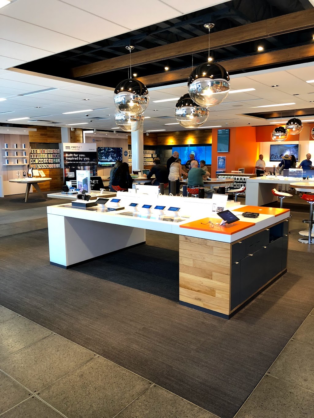 AT&T Store | 920 S Rampart Blvd, Las Vegas, NV 89145, USA | Phone: (702) 933-7781