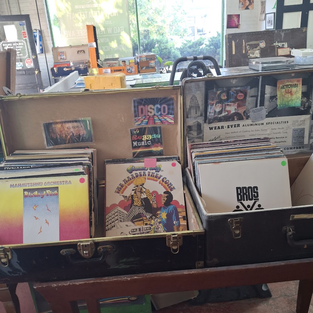 Titles Reliable Auto Body | 661 E Kentucky Ave #665, Denver, CO 80209, USA | Phone: (303) 722-2959