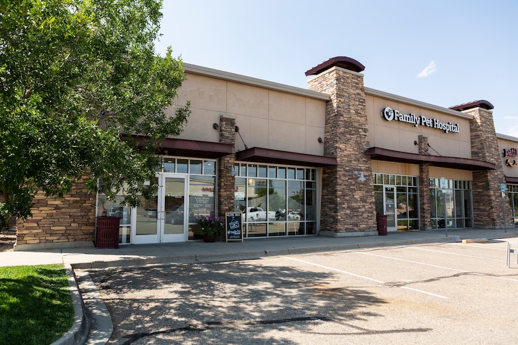 Family Pet Hospital | 815 E 17th Ave, Longmont, CO 80501, USA | Phone: (303) 485-1285