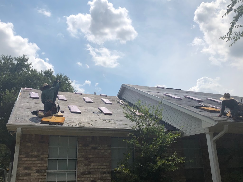 Tiger Roofing LLC | 307 N Washington St, Kaufman, TX 75142, USA | Phone: (972) 268-3125