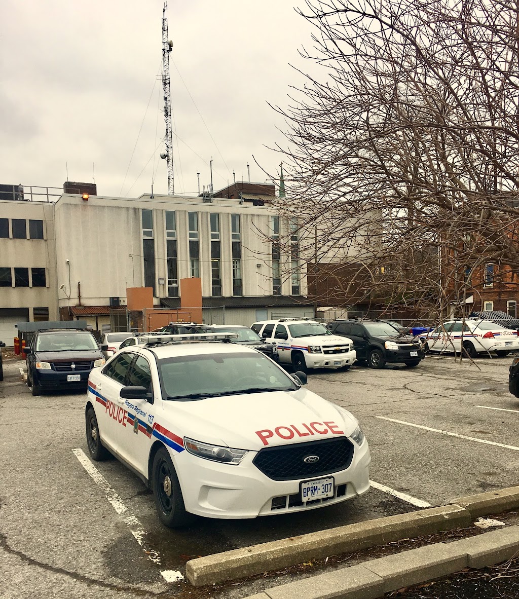 Niagara Regional Police - 1 District | 198 Welland Ave, St. Catharines, ON L2R 2P3, Canada | Phone: (905) 688-4111