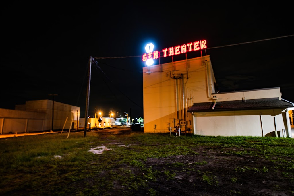 The Gem Theater | 118 NW 1st Ave, Mulberry, FL 33860, USA | Phone: (863) 354-6570