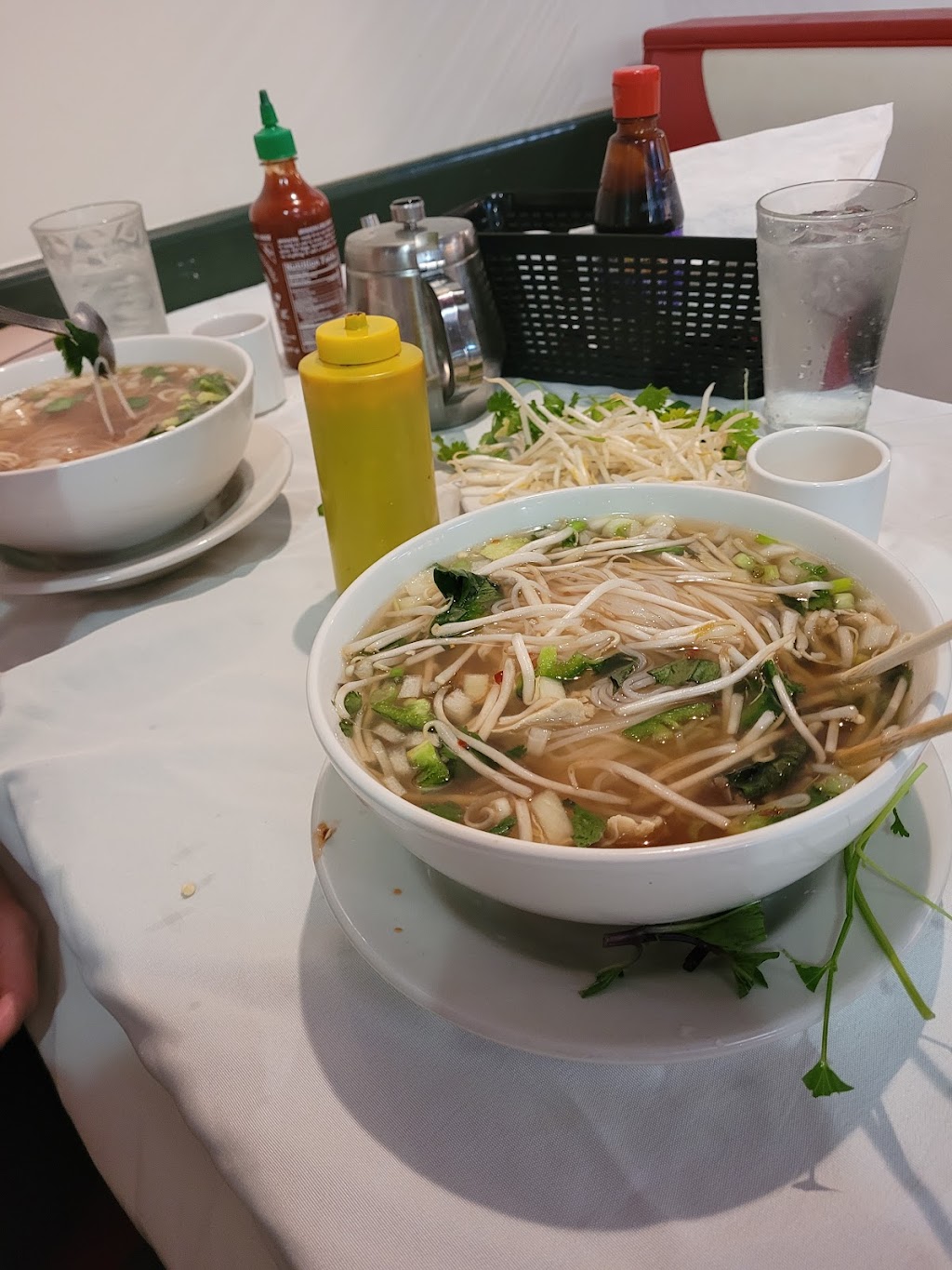 Pho Viet | 36725 US-26, Sandy, OR 97055, USA | Phone: (503) 482-0304