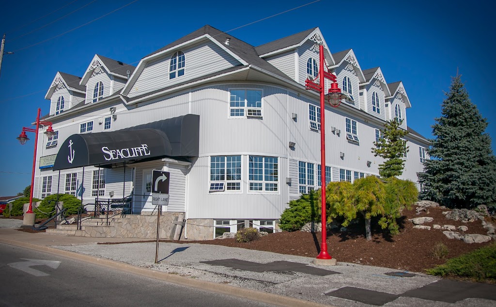 The Seacliffe Inn | 388 Erie St S, Leamington, ON N8H 3E5, Canada | Phone: (519) 324-9266