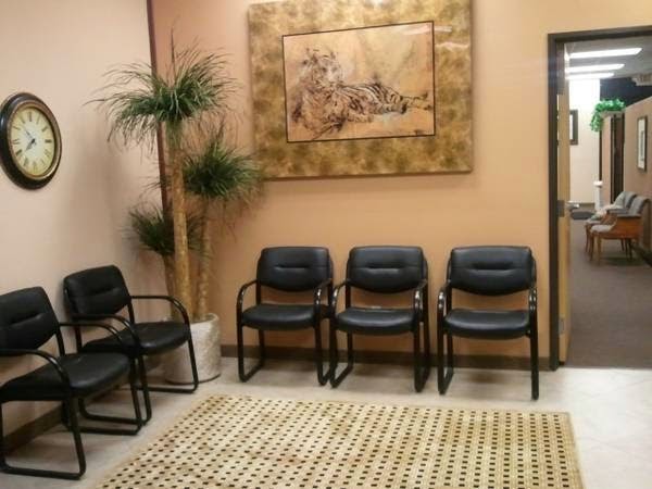 First Chiropractic | 1467 W Elliot Rd, Gilbert, AZ 85233, USA | Phone: (480) 755-1001