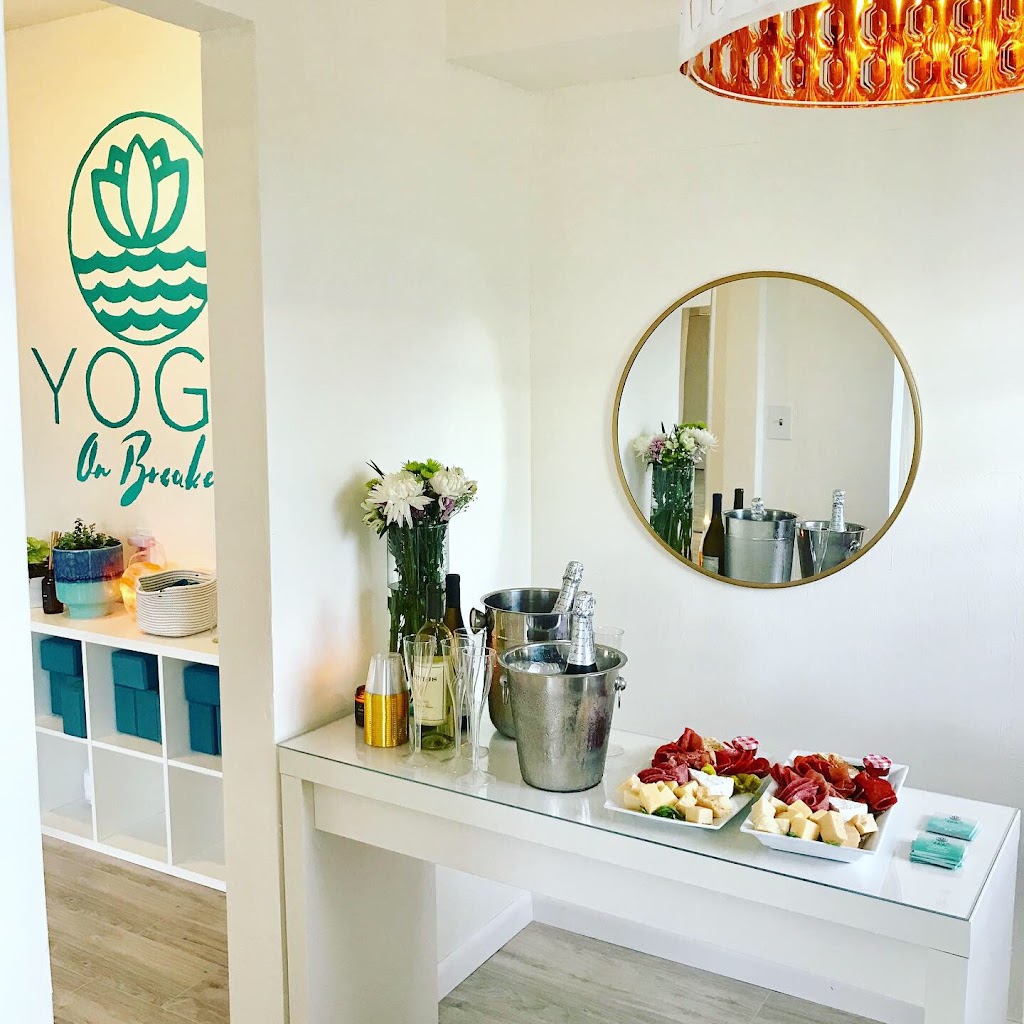 Yoga on Breakers | 608 Breakers Ave, Fort Lauderdale, FL 33304, USA | Phone: (954) 372-0213