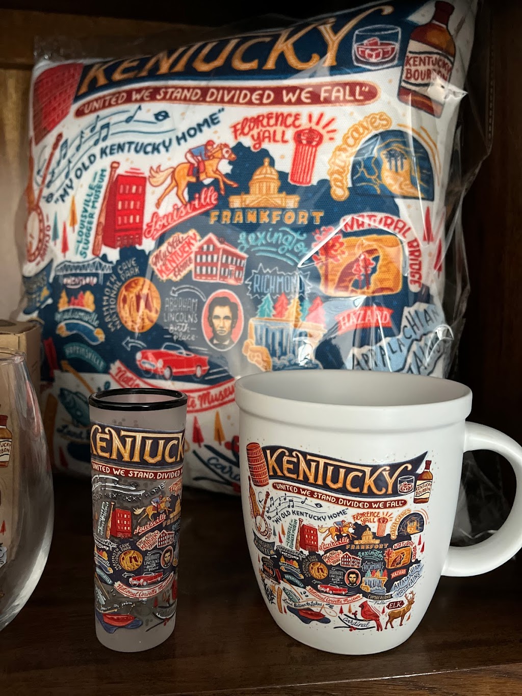 Kentucky Souvenir Sales | 1015 Danville Rd, Harrodsburg, KY 40330, USA | Phone: (859) 734-5192