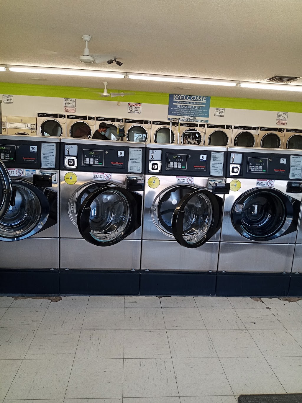 Del Rio Laundry | 325 E Reinken Ave, Belen, NM 87002, USA | Phone: (505) 861-1856