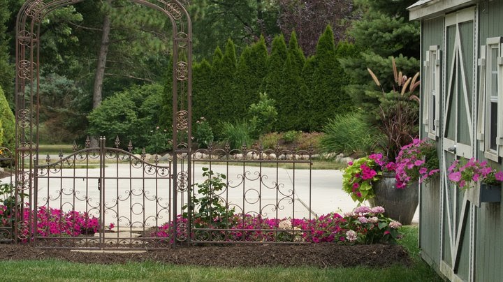 Butternut Hill Senior Living | 4011 Butternut Hill Dr, Troy, MI 48098, USA | Phone: (248) 930-3492