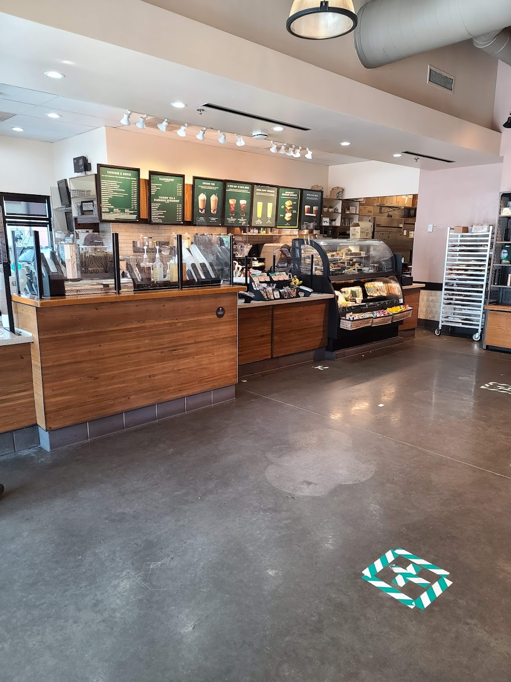 Starbucks | 1759 S Alameda St E, Compton, CA 90220, USA | Phone: (310) 735-0096