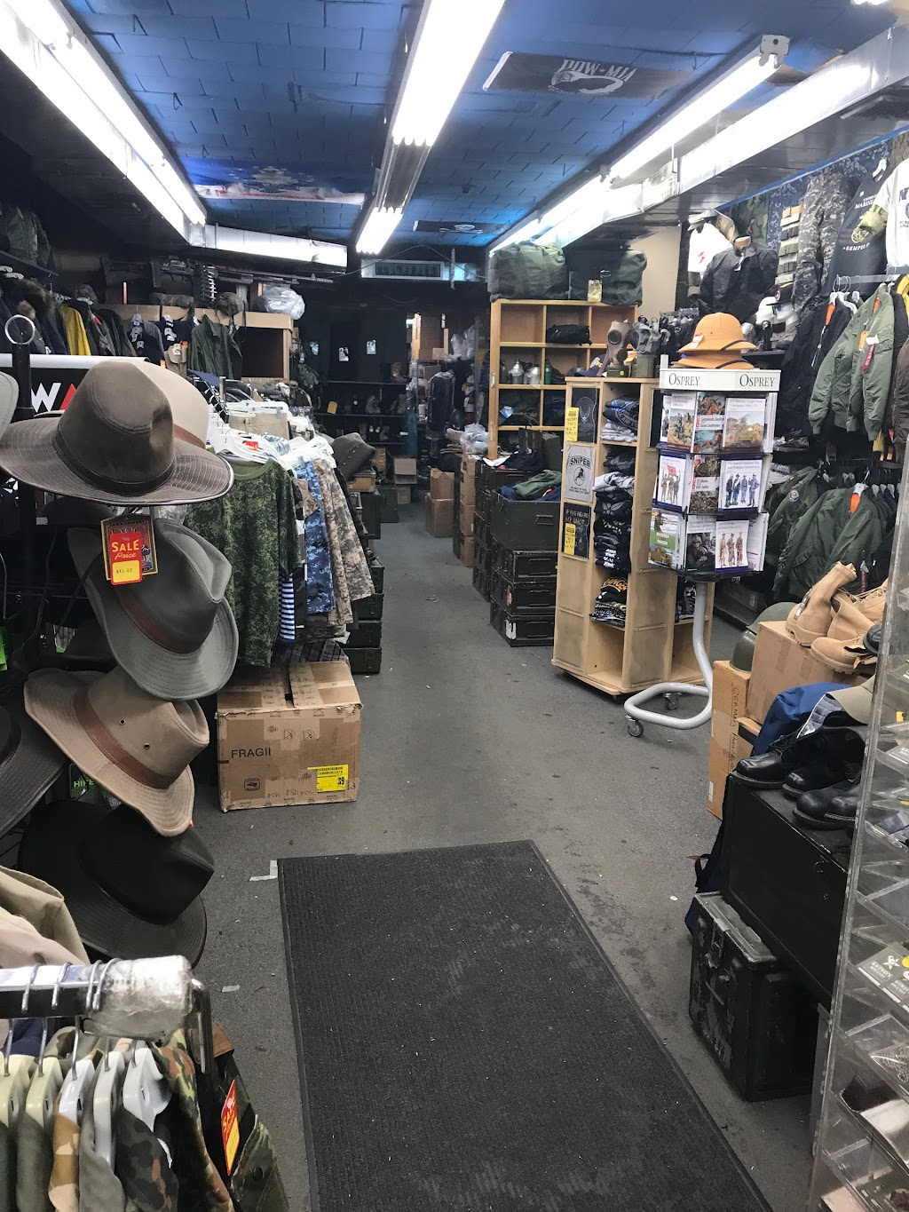 Galaxy Army Navy | 124 W 30th St, New York, NY 10001, USA | Phone: (212) 736-1166