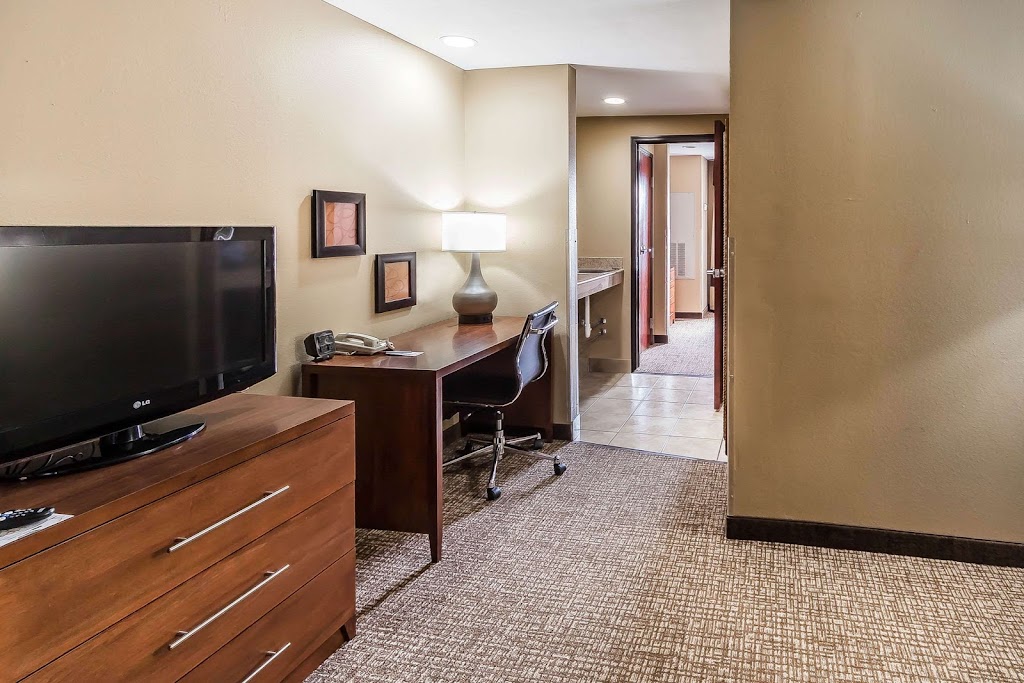 Comfort Suites Yukon - Sw Oklahoma City | 11424 NW 4th St, Yukon, OK 73099, USA | Phone: (405) 577-6500