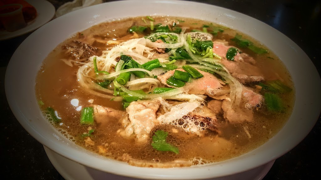 Phở 92 Restaurant | 1661 E 6th St, Beaumont, CA 92223, USA | Phone: (951) 845-8133