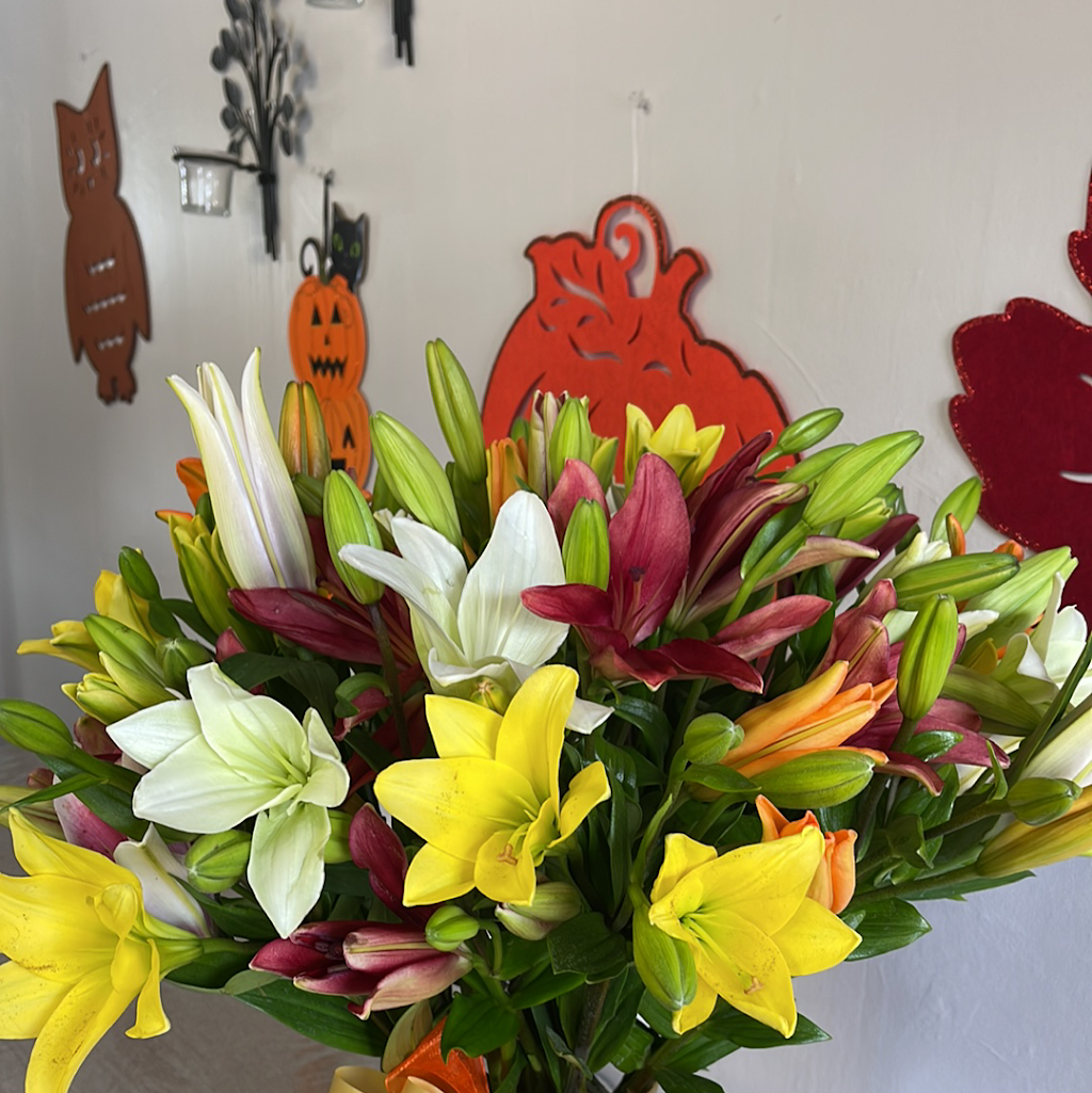 RTP Fresh Flowers (Family Owned Local Florist in Apex) | 1200 E Williams St Unit D, Apex, NC 27502, USA | Phone: (919) 985-3124