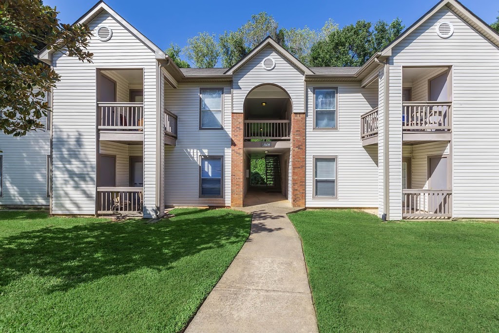 Highland Trace Apartments | 1131 Glenfiddich Dr, Charlotte, NC 28215, USA | Phone: (704) 535-0005