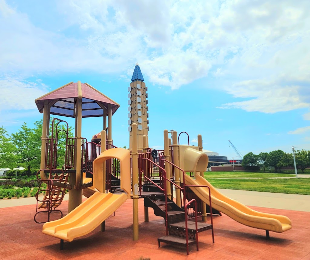 Stinson Park | 2285 S 67th St, Omaha, NE 68106, USA | Phone: (402) 496-1616