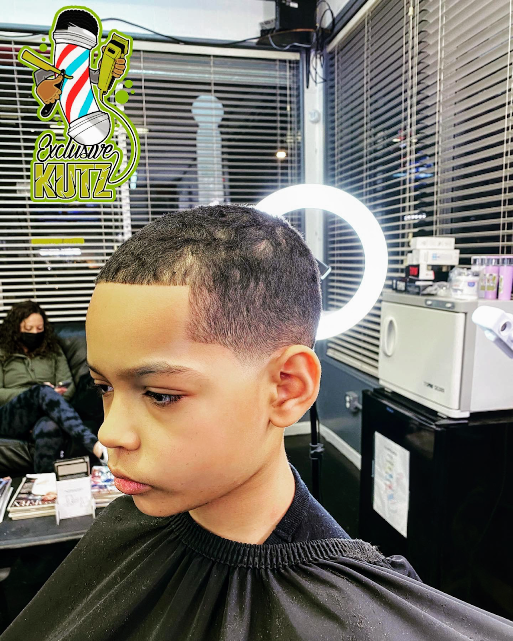 Aware By Luther Barbershop | 611 Fannin St, Houston, TX 77002, USA | Phone: (713) 269-9932