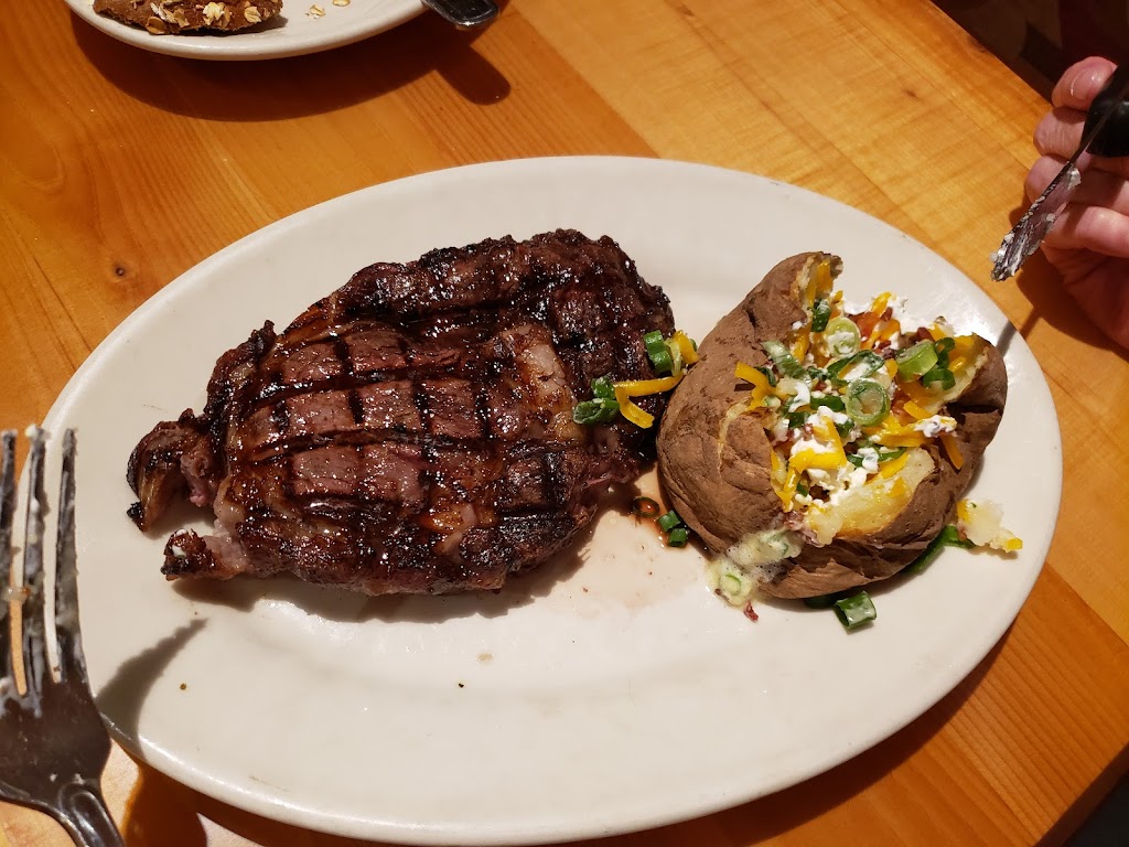 Black Angus Steakhouse | 17920 Brookhurst St, Fountain Valley, CA 92708, USA | Phone: (714) 968-4477