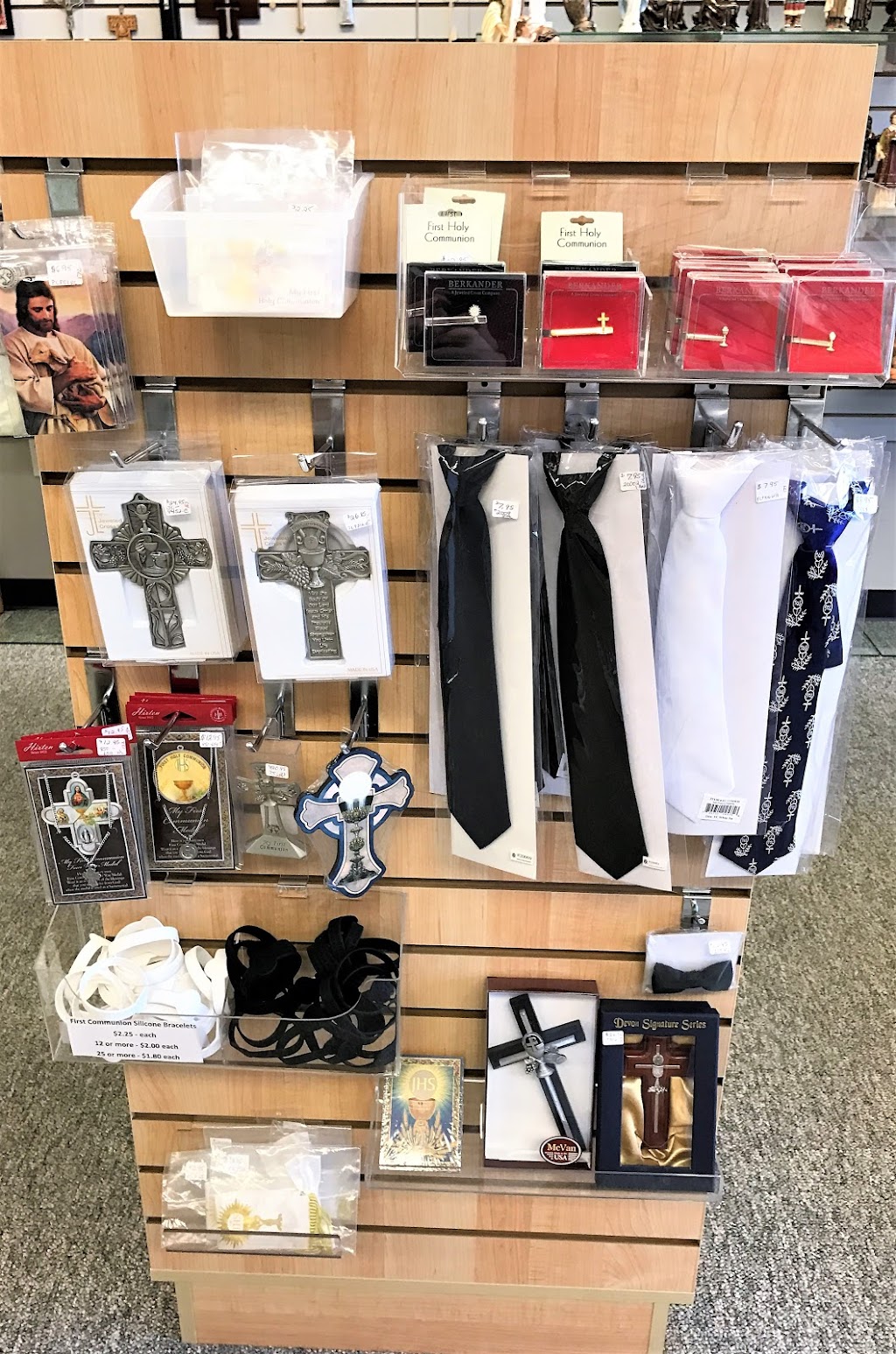 All Saints Religious Goods | 8808 Coldwater Rd, Fort Wayne, IN 46825, USA | Phone: (260) 490-7506