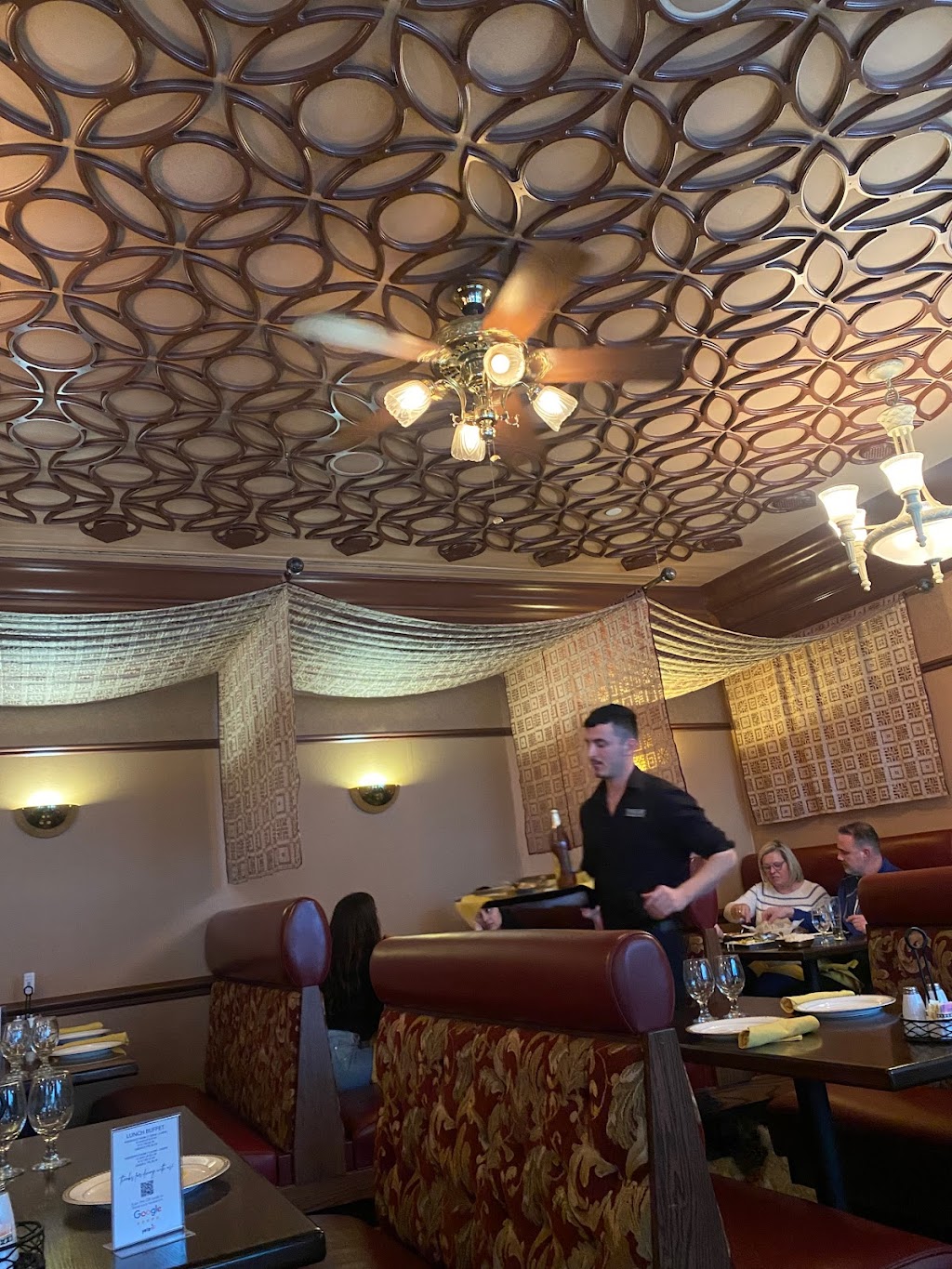 Swagat Fine Indian Restaurant | 7407 NW 87th St, Kansas City, MO 64153, USA | Phone: (816) 746-9400