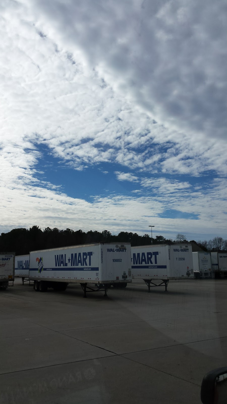 Walmart Distribution Center | 21500 Cox Rd, Petersburg, VA 23803, USA | Phone: (804) 862-9104