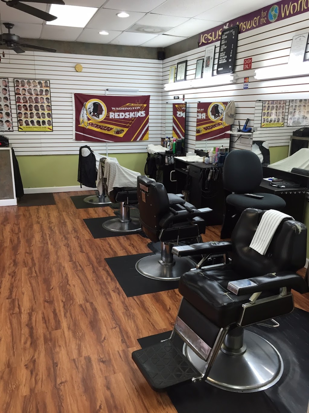 Craigs Barber Shop | 14405 Old Courthouse Way, Newport News, VA 23608 | Phone: (757) 256-2956