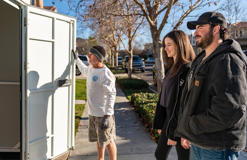 Storage Valet | 341 Bonnie Cir, Corona, CA 92880 | Phone: (877) 798-2538