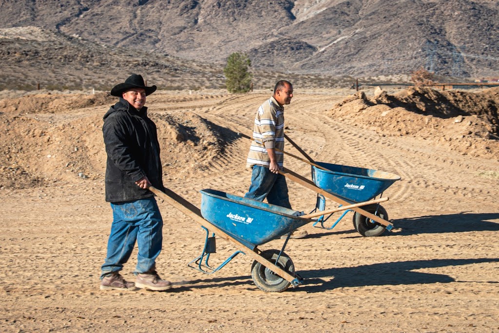 The Rivers Edge Ranch | 33433 Haynes Rd, Lucerne Valley, CA 92356, USA | Phone: (760) 686-4409