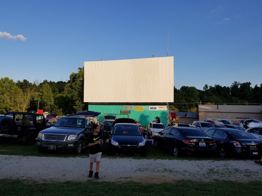 Georgetown Drive-In | 8200 IN-64, Georgetown, IN 47122, USA | Phone: (812) 951-2616