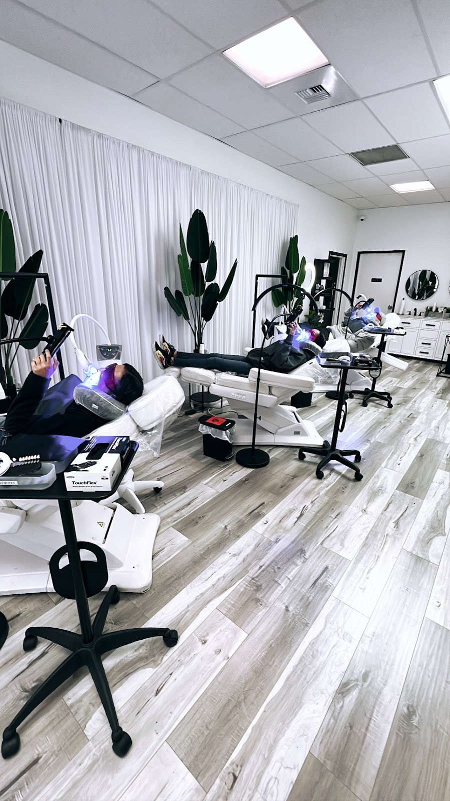 The Coco Blanc Teeth Whitening | 7205 Greenleaf Ave SUITE B, Whittier, CA 90602, USA | Phone: (626) 606-0712