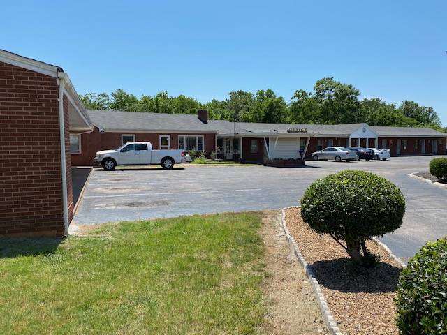 Budget Inn | 1228 Piney Forest Rd, Danville, VA 24540, USA | Phone: (434) 836-3043