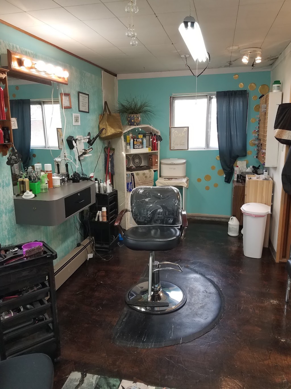 Ray Rays Salon and Style | 701 Main St, Prairie Du Rocher, IL 62277, USA | Phone: (618) 708-6577