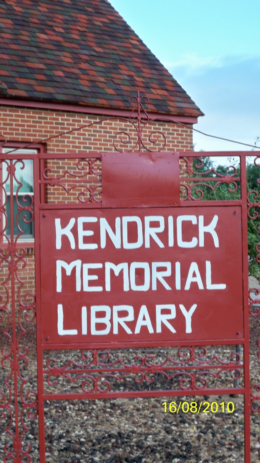 Kendrick Memorial Library | 301 W Tate St, Brownfield, TX 79316, USA | Phone: (806) 637-3848