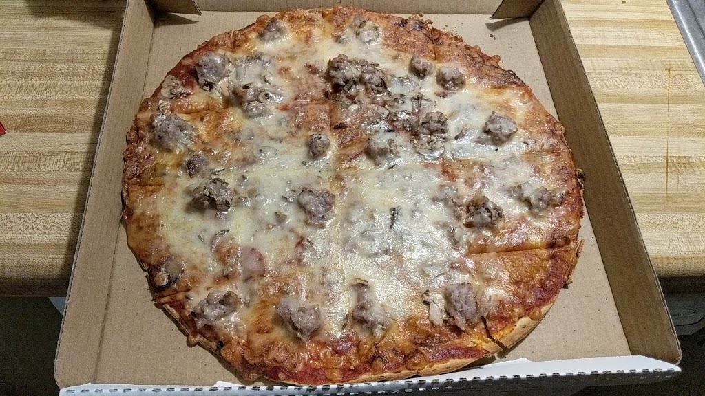 Cecil Whittakers Pizzeria | 557 Howdershell Rd, Florissant, MO 63031, USA | Phone: (314) 921-8540