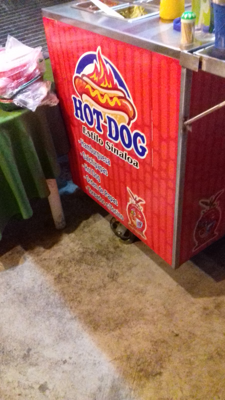 Hot Dogs Estilo Sinaloa | 22710, Calle Estatuto Juridico 121, Plan Libertador, 22706 Rosarito, B.C., Mexico | Phone: 664 708 8255