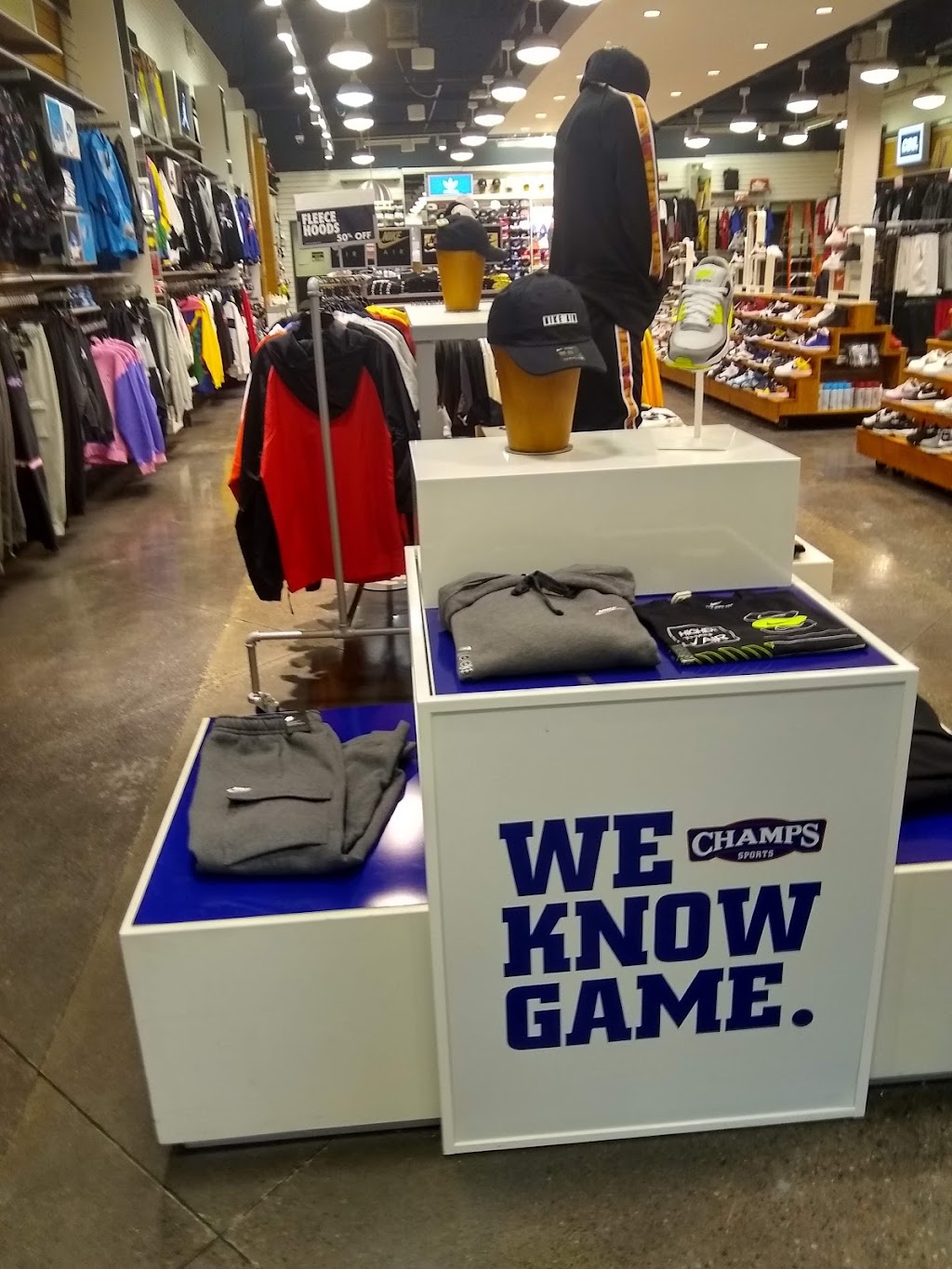 Champs Sports | 4246 Baldwin Rd, Auburn Hills, MI 48326 | Phone: (248) 454-8722