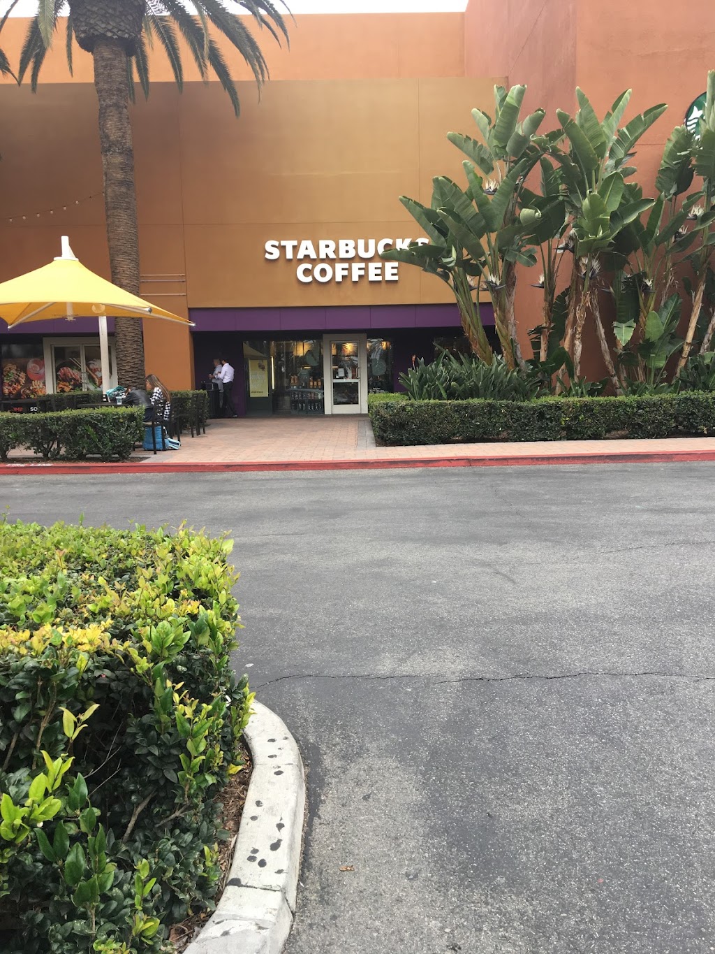 Starbucks | 1450 El Camino Real a, Tustin, CA 92780, USA | Phone: (714) 368-3462