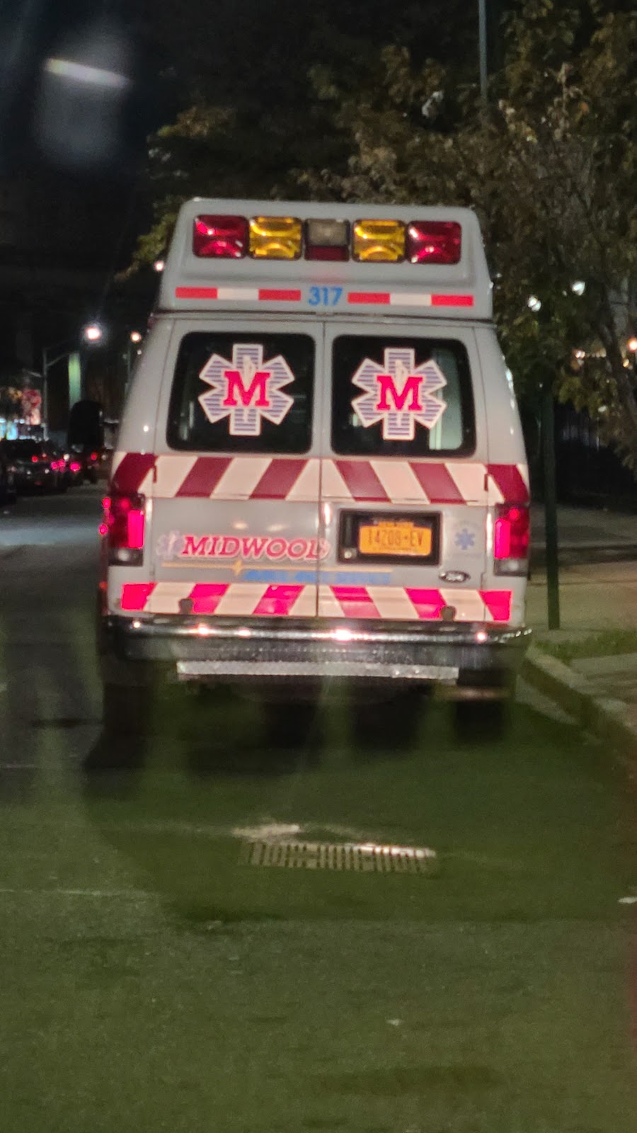 Midwood / InstaCare Ambulance Service | 2593 W 13th St, Brooklyn, NY 11223 | Phone: (718) 645-1000