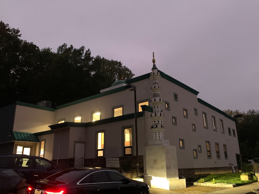 Zubaida Foundation Masjid | 855 Big Oak Rd, Yardley, PA 19067, USA | Phone: (215) 736-1526